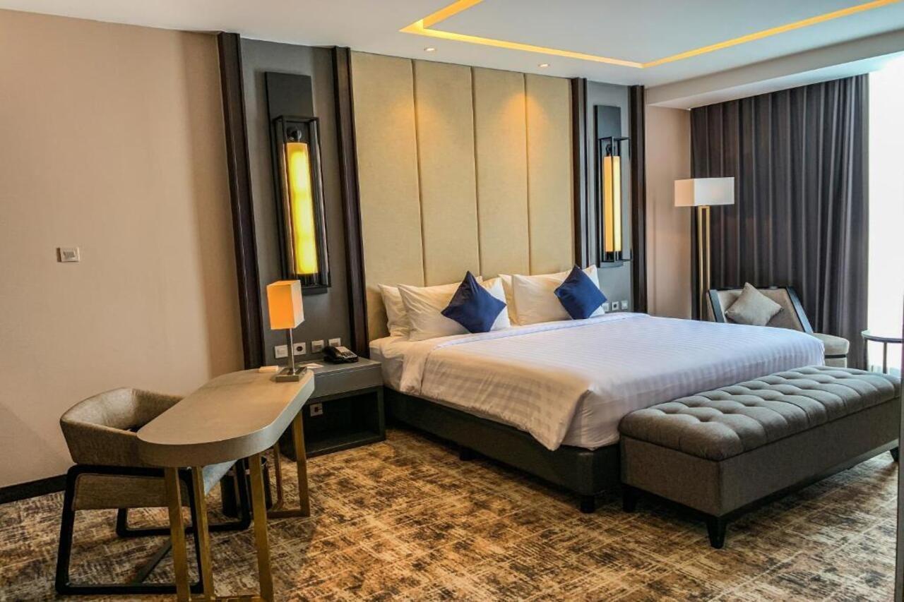 Aston Sidoarjo City Hotel & Conference Center Zewnętrze zdjęcie