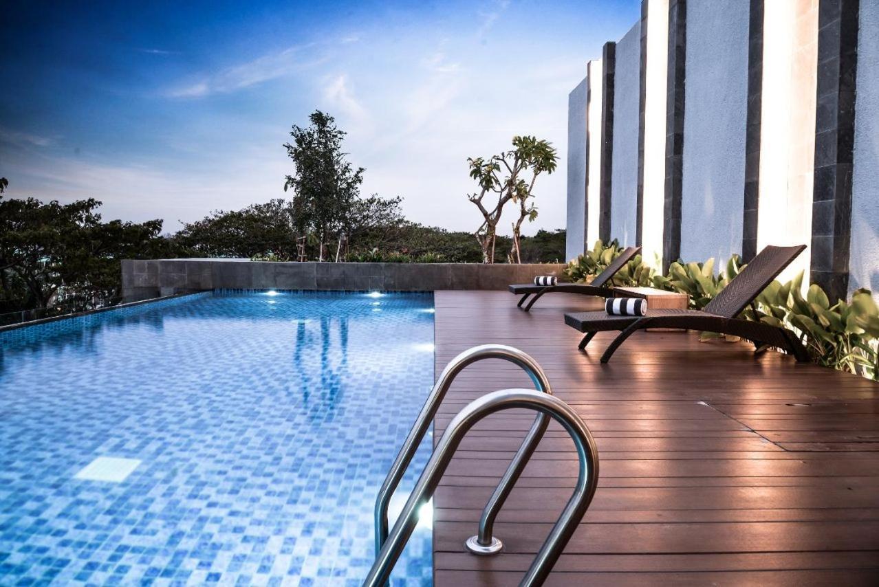 Aston Sidoarjo City Hotel & Conference Center Zewnętrze zdjęcie
